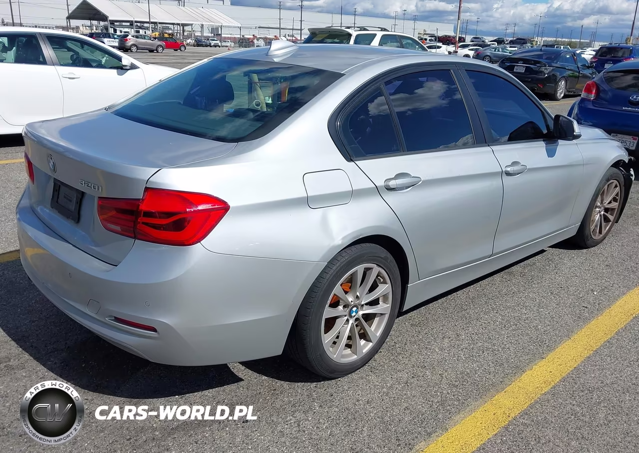 2016 BMW 320I VIN:WBA8E1G58GNT99195 - 4