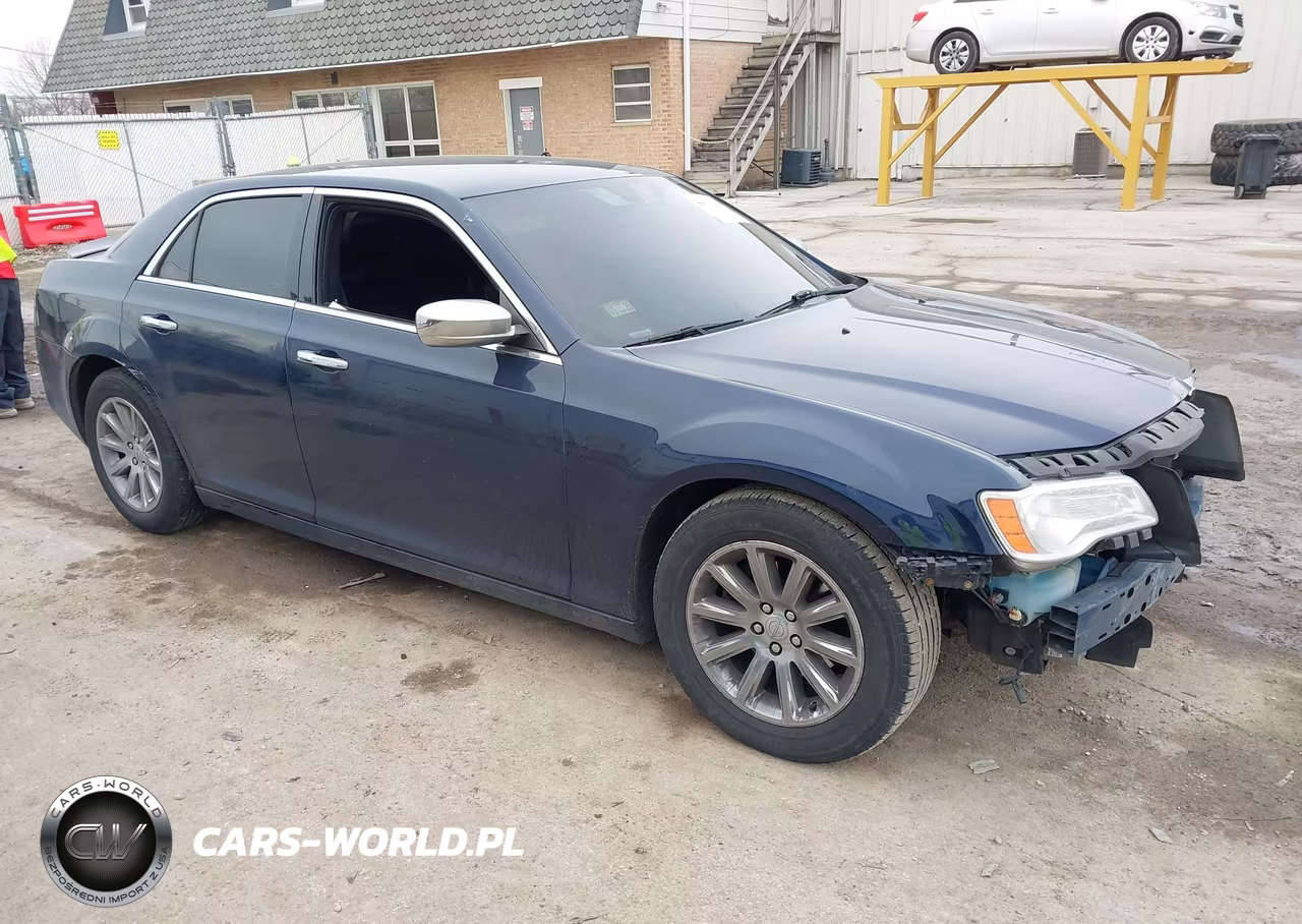 2014 Chrysler 300C – zdjęcie 1 z 16