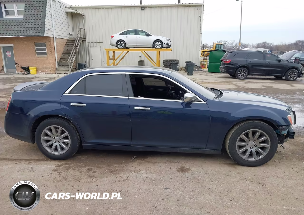 2014 Chrysler 300C VIN:2C3CCAEG9EH243796 - 13