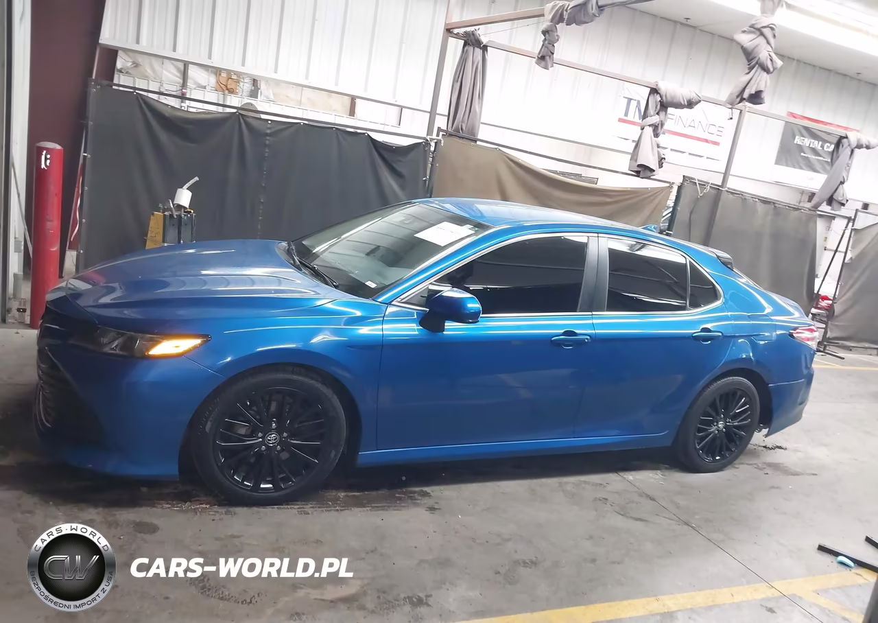 2020 Toyota Camry Le VIN:4T1C11AK5LU301484 - 14