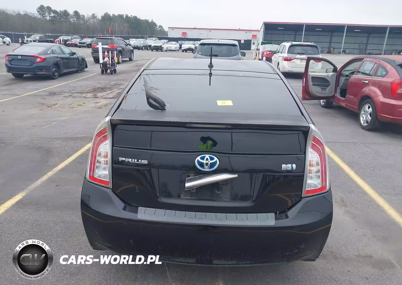 2013 Toyota Prius Two VIN:JTDKN3DU8D0341659 - 16
