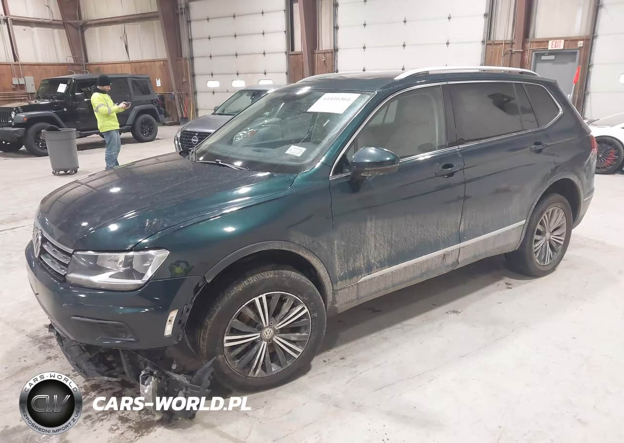 2019 Volkswagen Tiguan 2.0T Se-2.0T Sel-2.0T Sel R-Line-2.0T Sel R-Line Black VIN:3VV2B7AX5KM112981 - 2