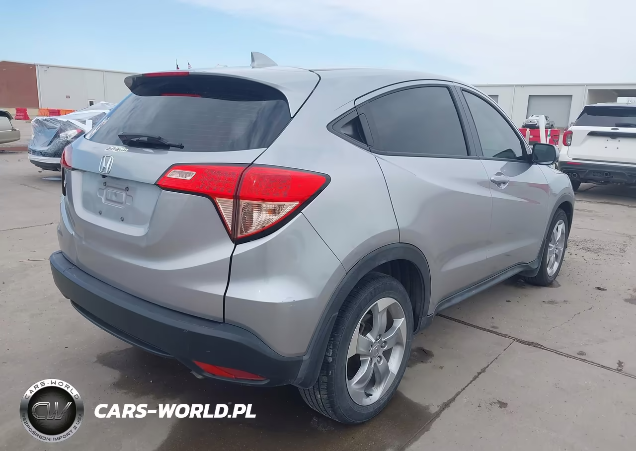 2017 Honda Hr-V Lx VIN:3CZRU5H39HG708577 - 4