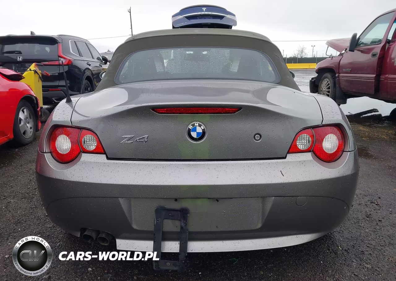 2005 BMW Z4 2.5I VIN:4USBT33535LS56772 - 17