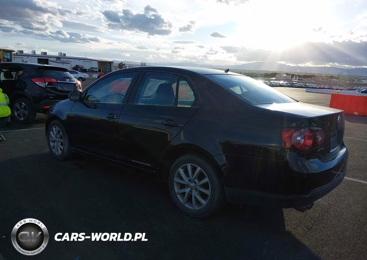 2010 Volkswagen Jetta Limited Edition VIN:3VWRZ7AJ2AM164133 - 3