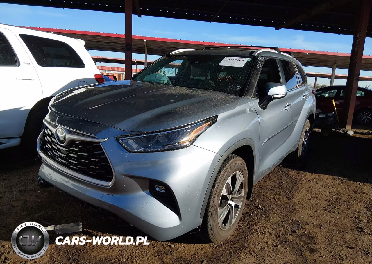 2023 Toyota Highlander Xle VIN:5TDKDRBH2PS044156 - 2
