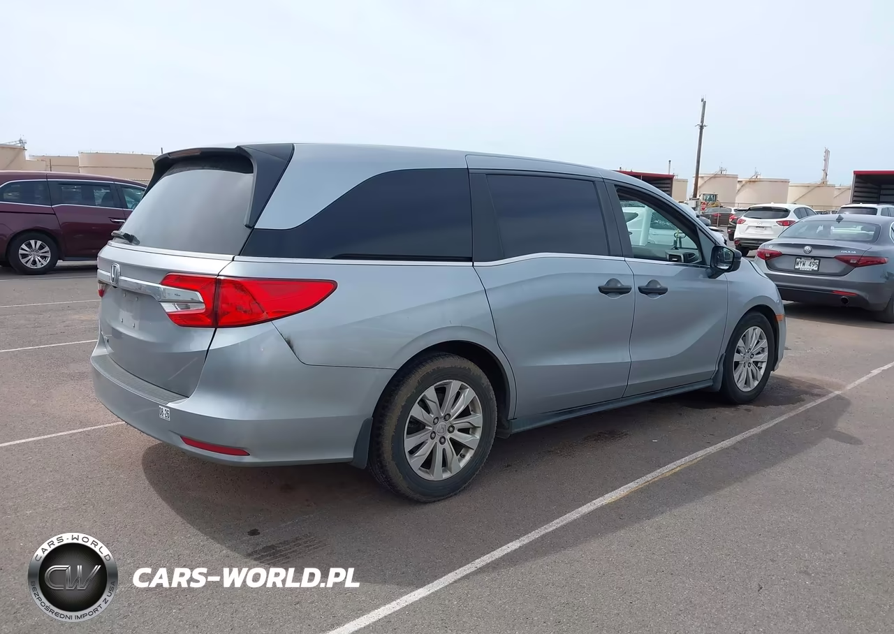 2019 Honda Odyssey Lx VIN:5FNRL6H26KB128335 - 4
