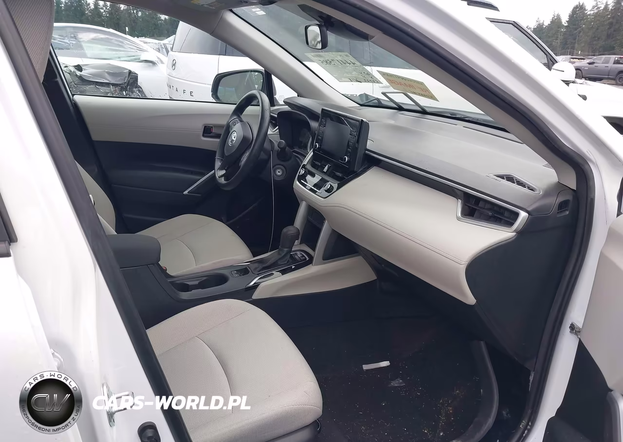 2022 Toyota Corolla Cross L VIN:7MUAAABG4NV009408 - 5