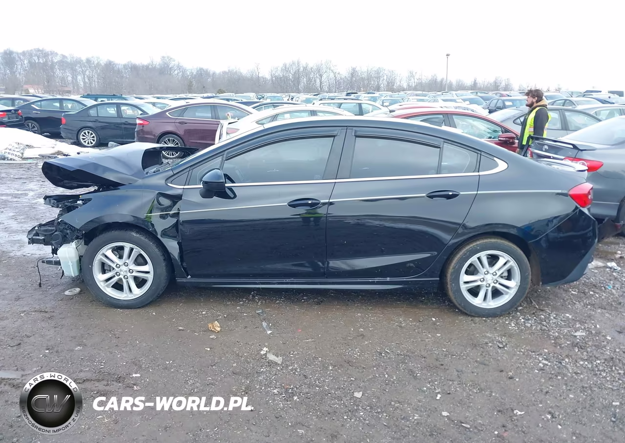 2018 Chevrolet Cruze Lt Auto VIN:1G1BE5SM8J7181809 - 13