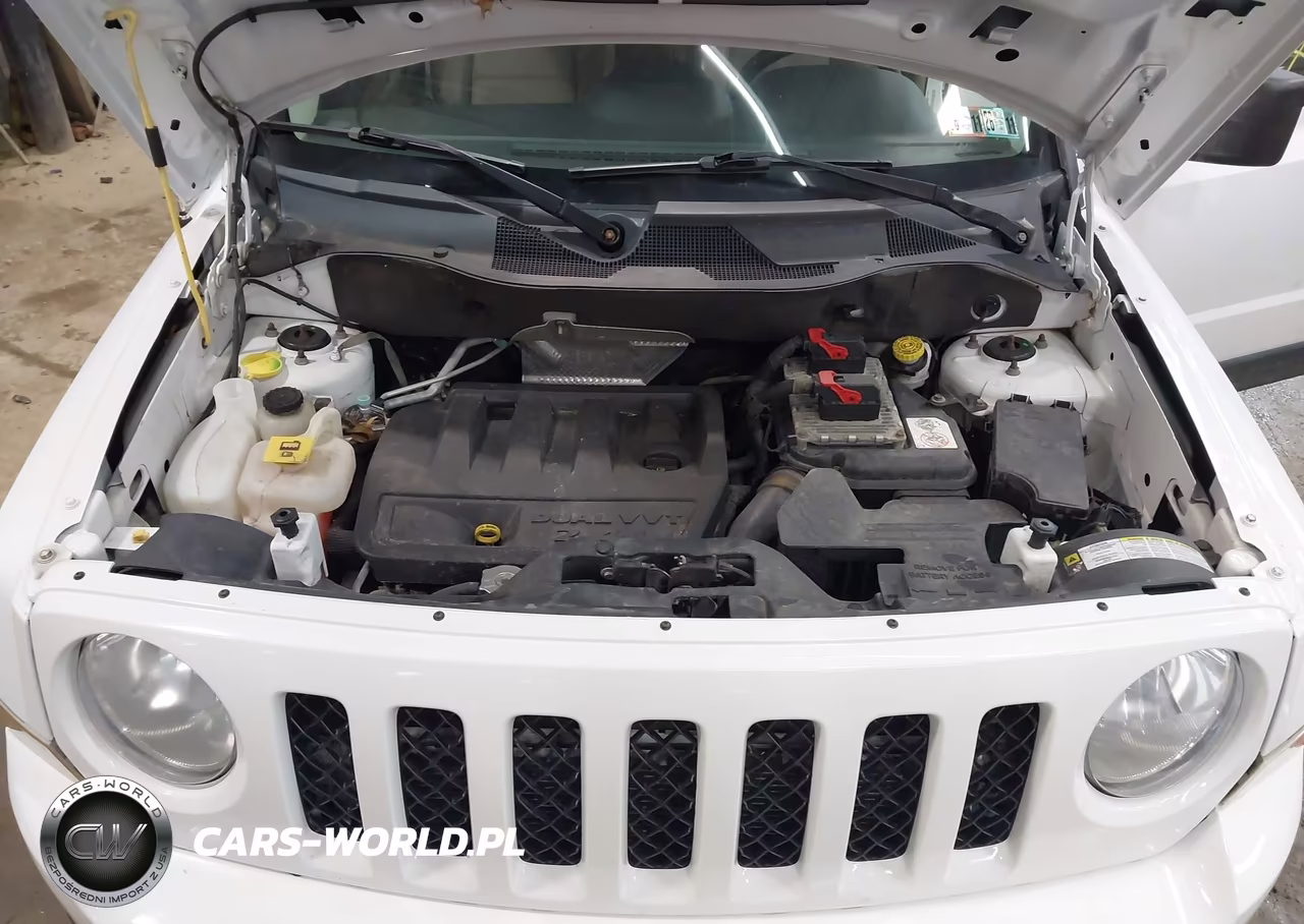 2011 Jeep Patriot Latitude X VIN:1J4NF4GB8BD282204 - 10