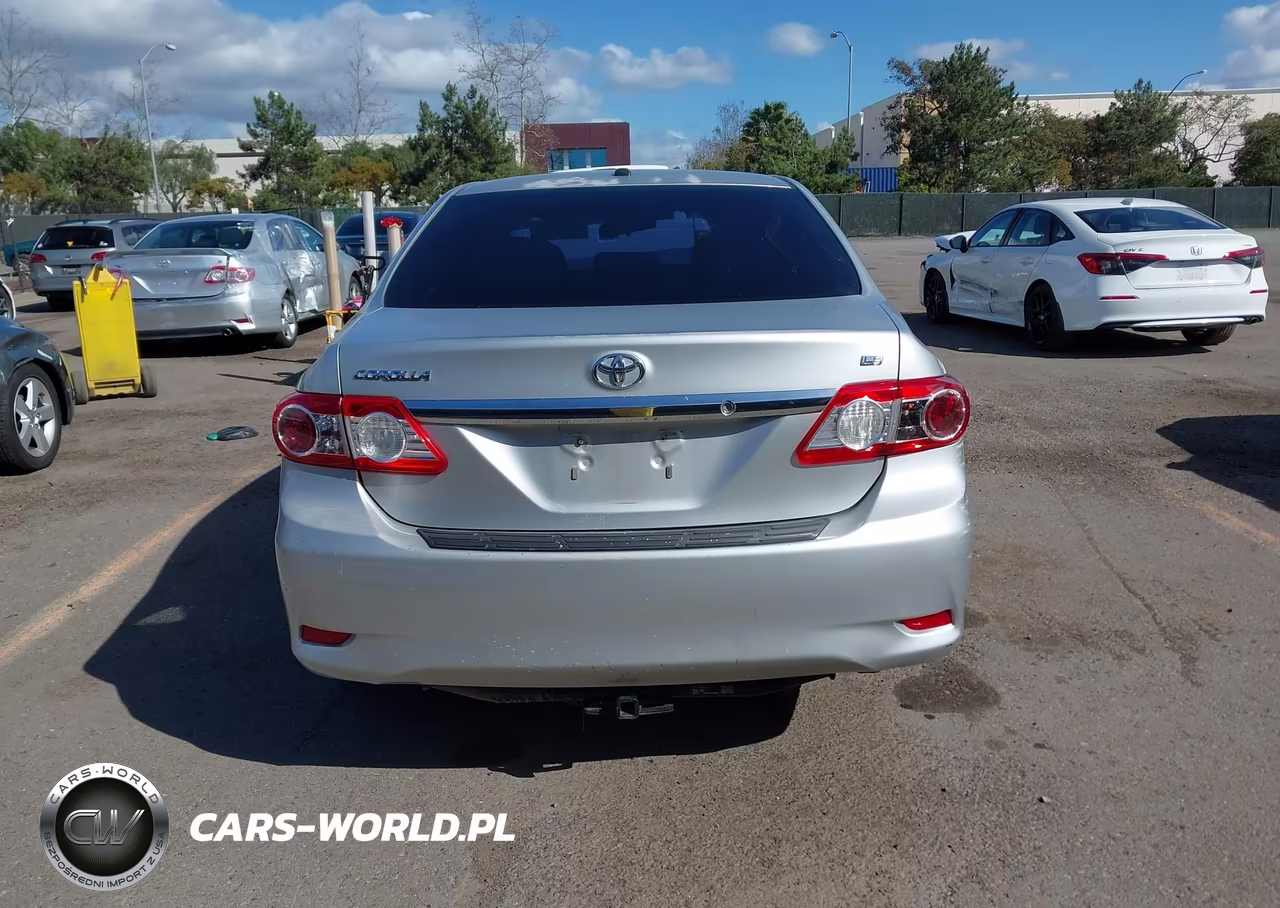 2011 Toyota Corolla Le VIN:JTDBU4EE2B9126836 - 16