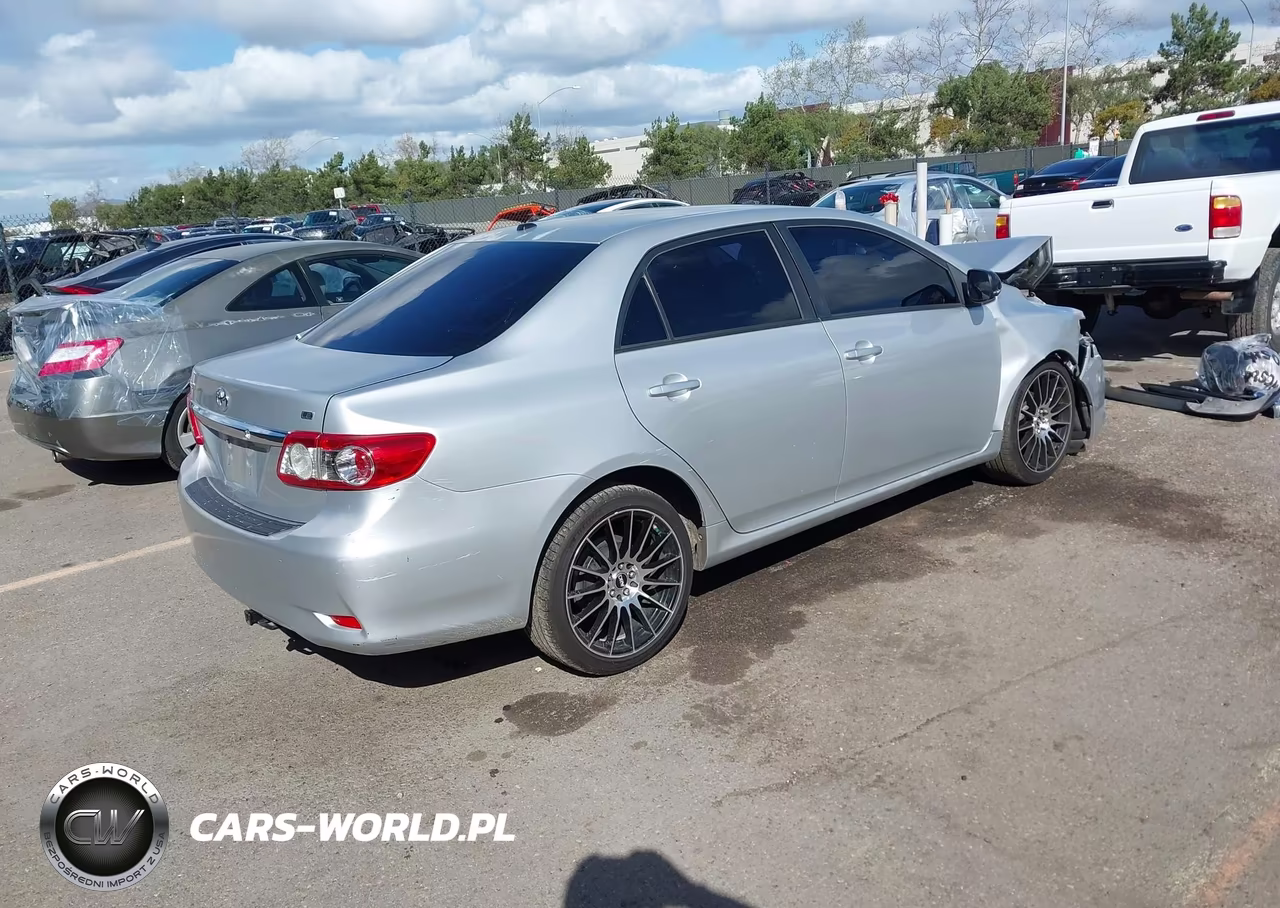 2011 Toyota Corolla Le VIN:JTDBU4EE2B9126836 - 4