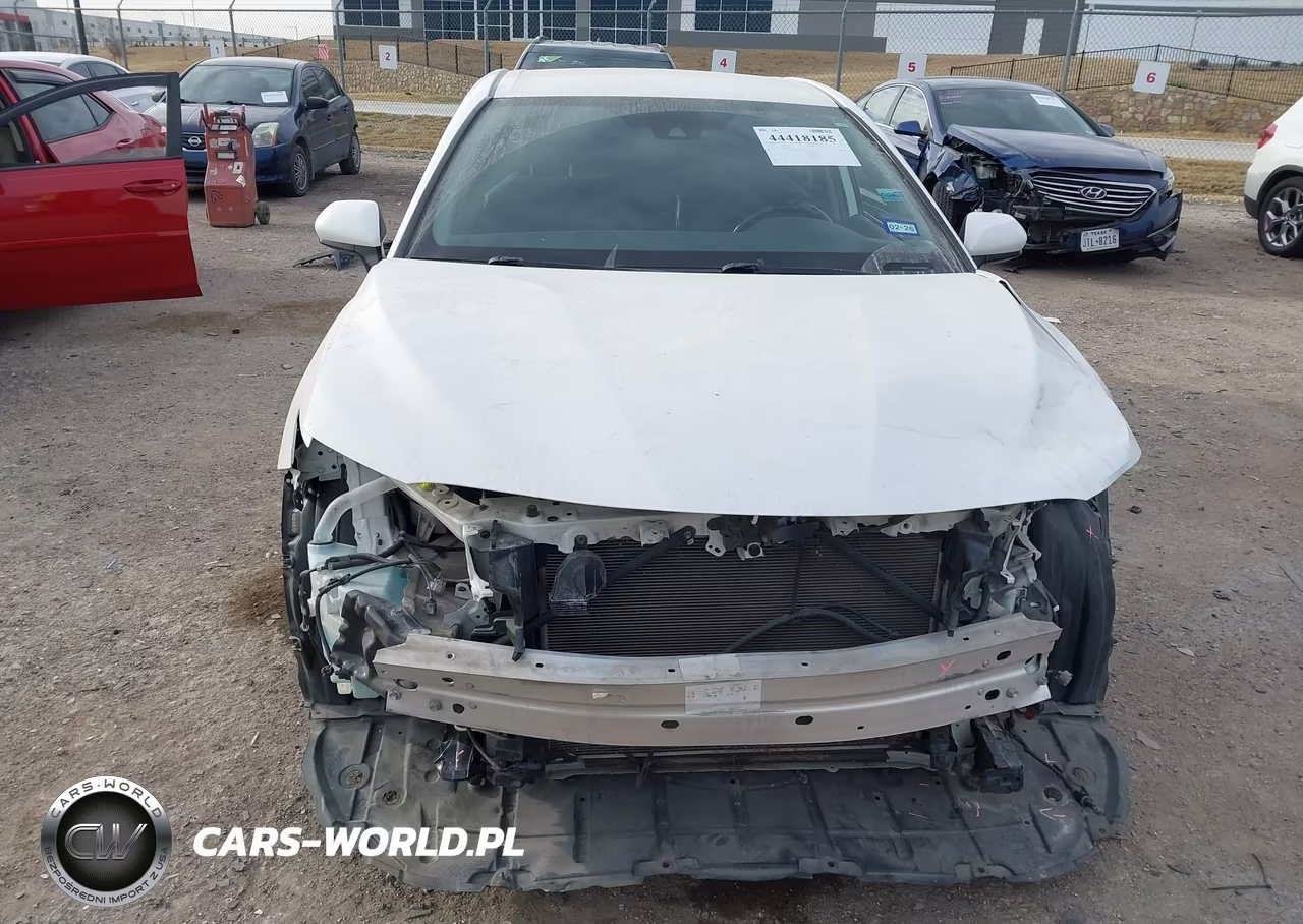 2020 Toyota Camry Se VIN:4T1G11AK6LU359606 - 13