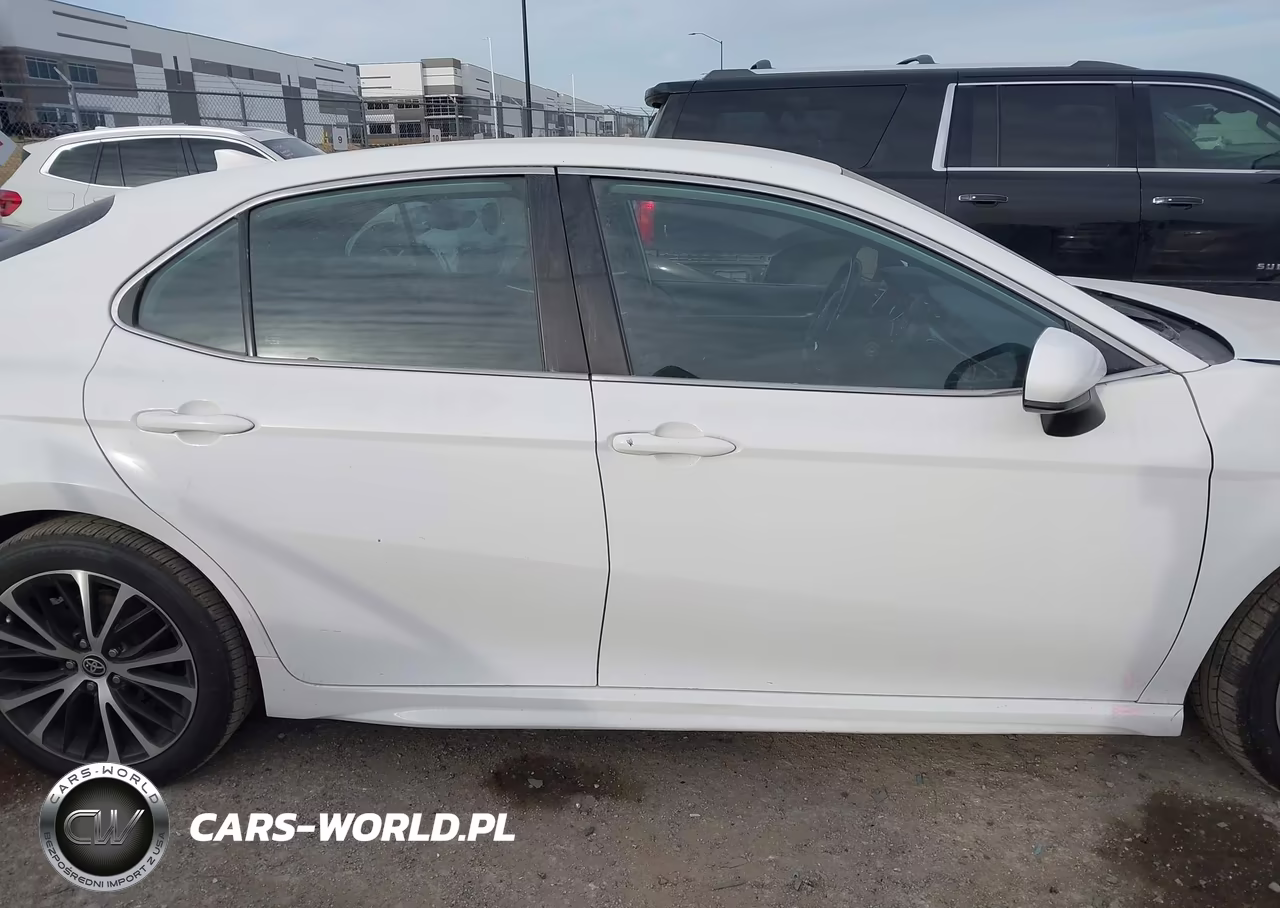 2020 Toyota Camry Se VIN:4T1G11AK6LU359606 - 14