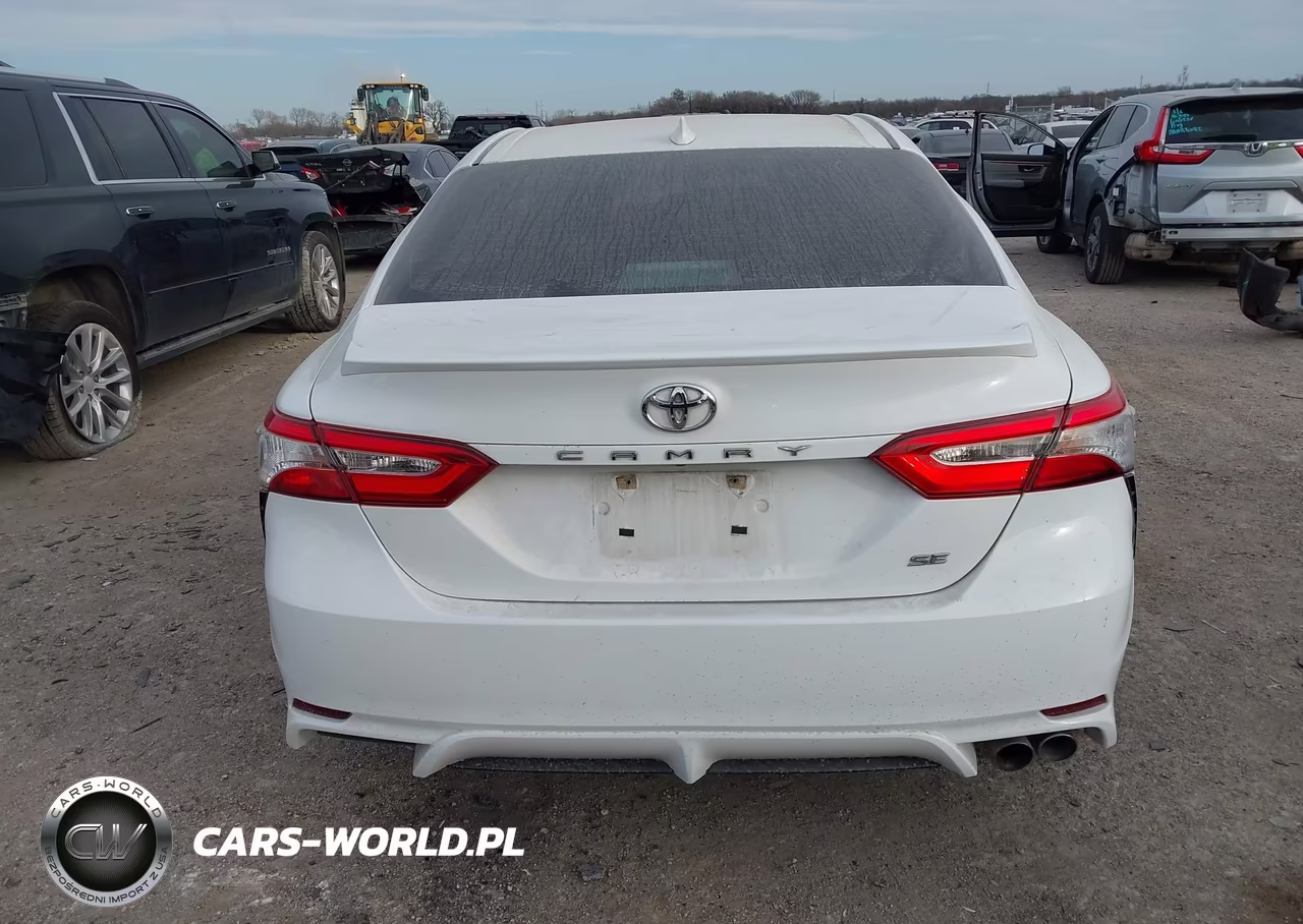 2020 Toyota Camry Se VIN:4T1G11AK6LU359606 - 17