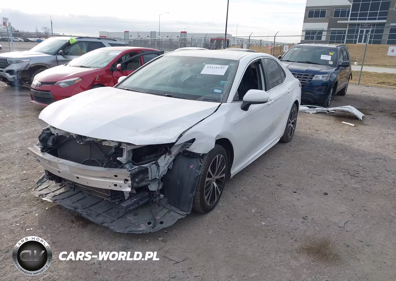 2020 Toyota Camry Se VIN:4T1G11AK6LU359606 - 2