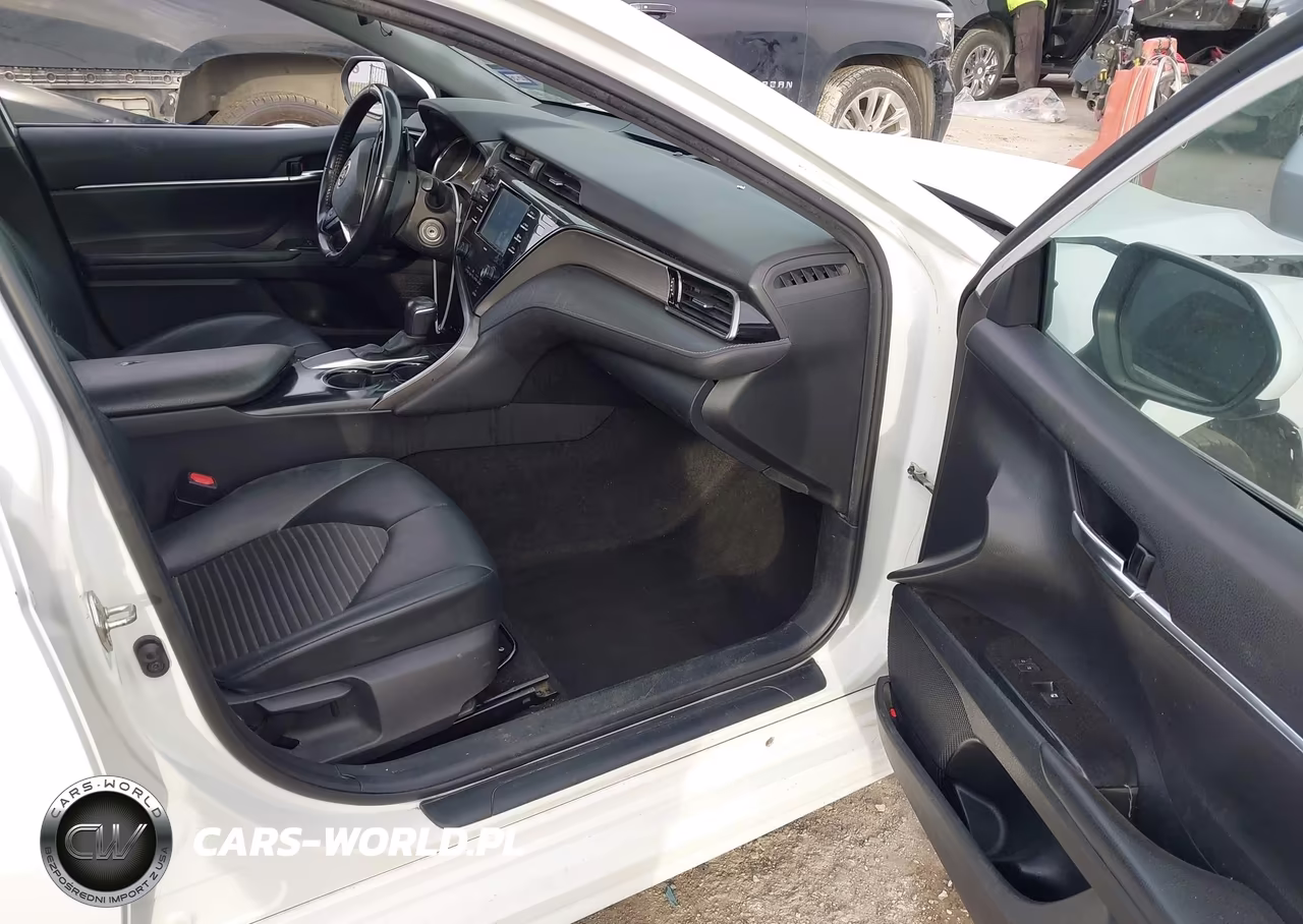 2020 Toyota Camry Se VIN:4T1G11AK6LU359606 - 5