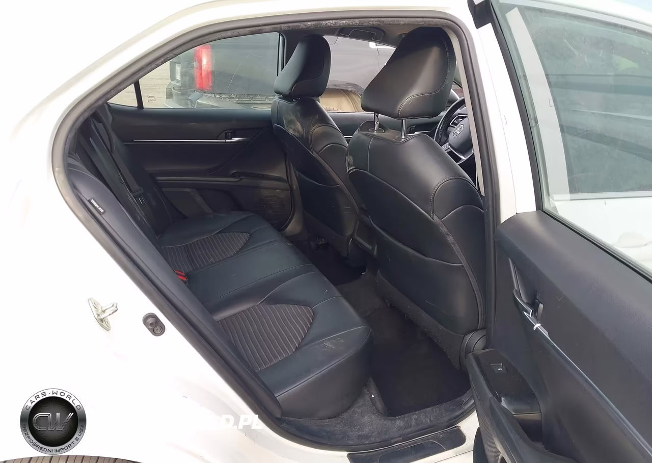 2020 Toyota Camry Se VIN:4T1G11AK6LU359606 - 8