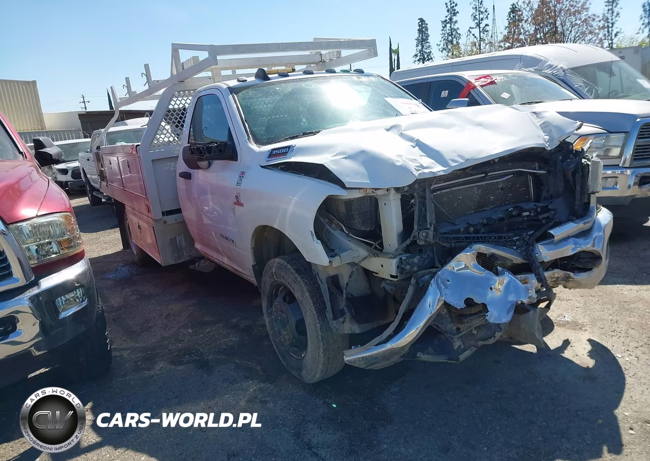 2022 Ram 3500 Chassis Tradesman-Slt