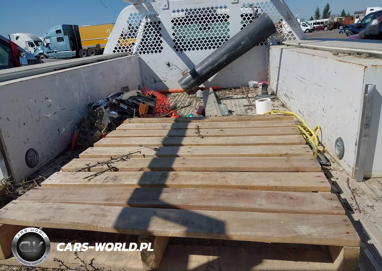2022 Ram 3500 Chassis Tradesman-Slt VIN:3C7WRSBL2NG341960 - 12