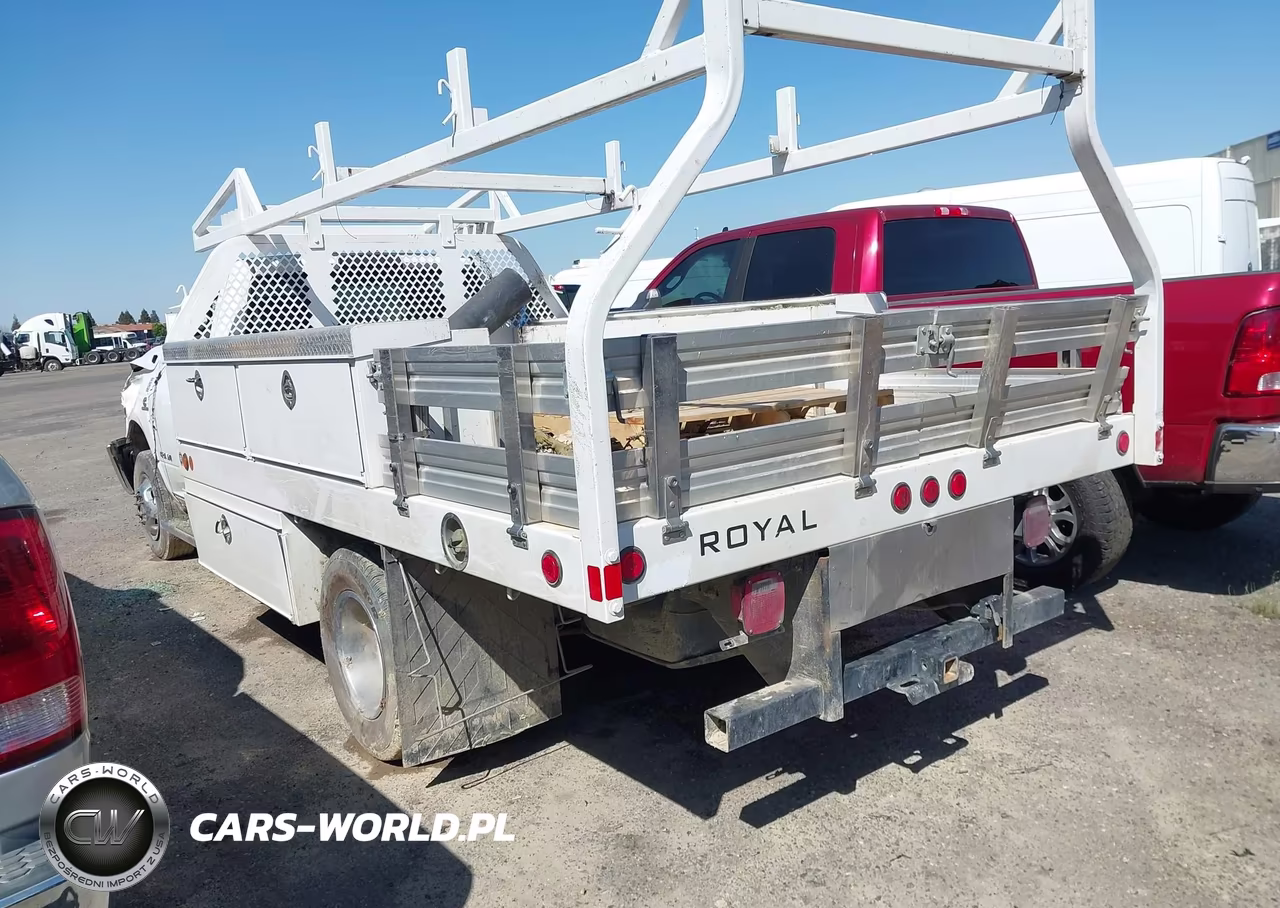 2022 Ram 3500 Chassis Tradesman-Slt VIN:3C7WRSBL2NG341960 - 3