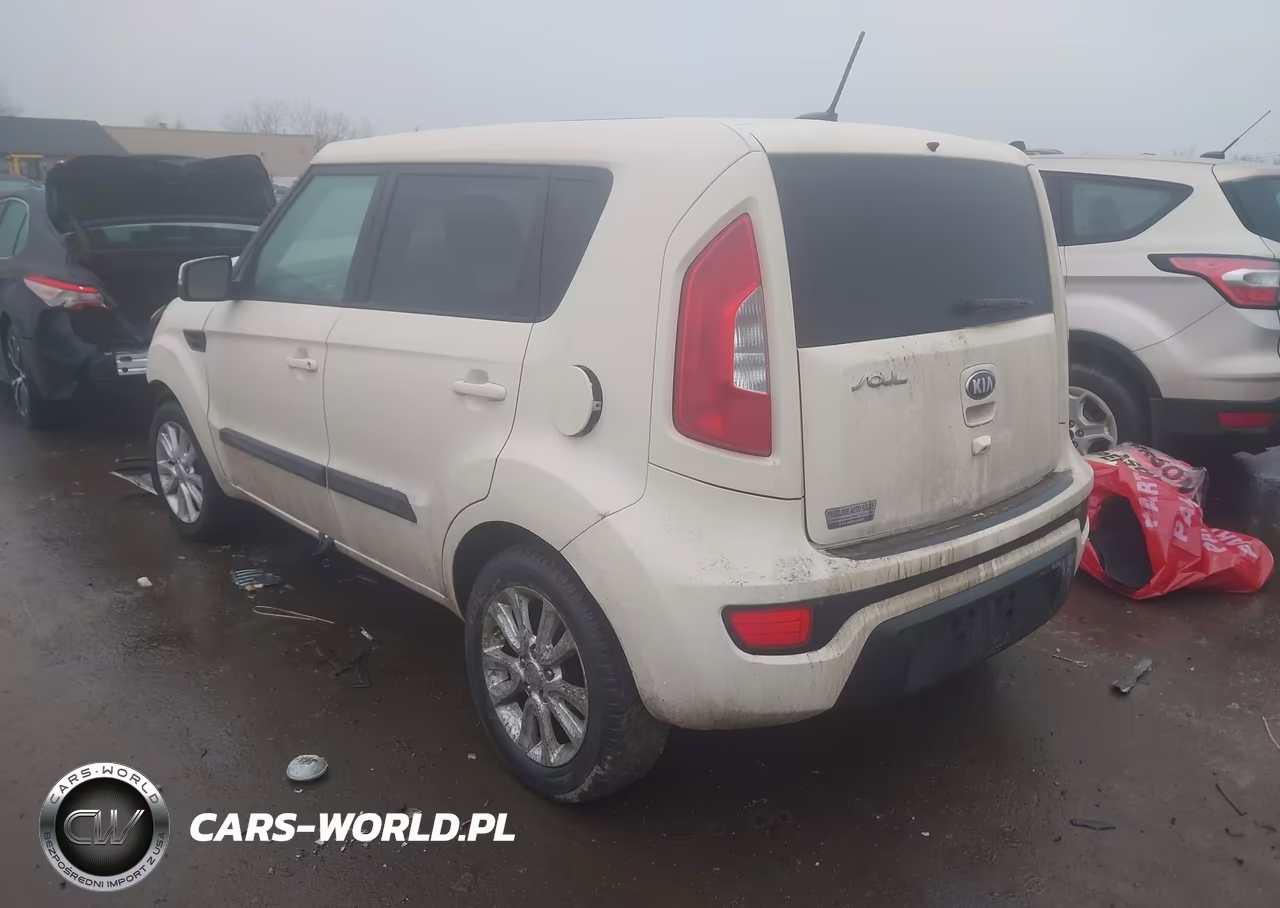 2013 Kia Soul + VIN:KNDJT2A63D7758194 - 3