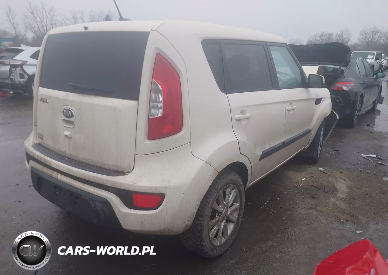 2013 Kia Soul + VIN:KNDJT2A63D7758194 - 4