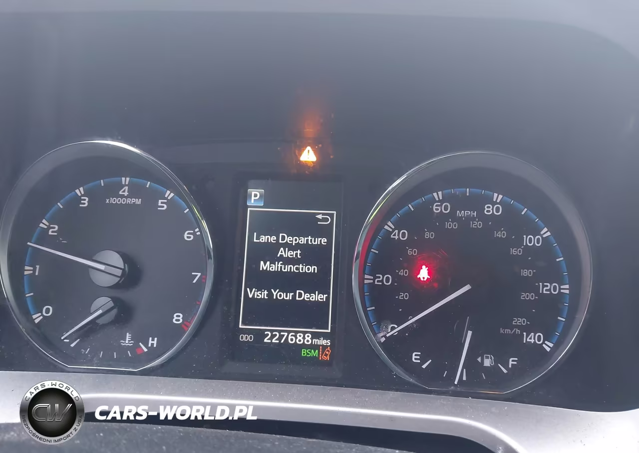 2018 Toyota Rav4 Limited VIN:JTMDFREV0JJ730236 - 7