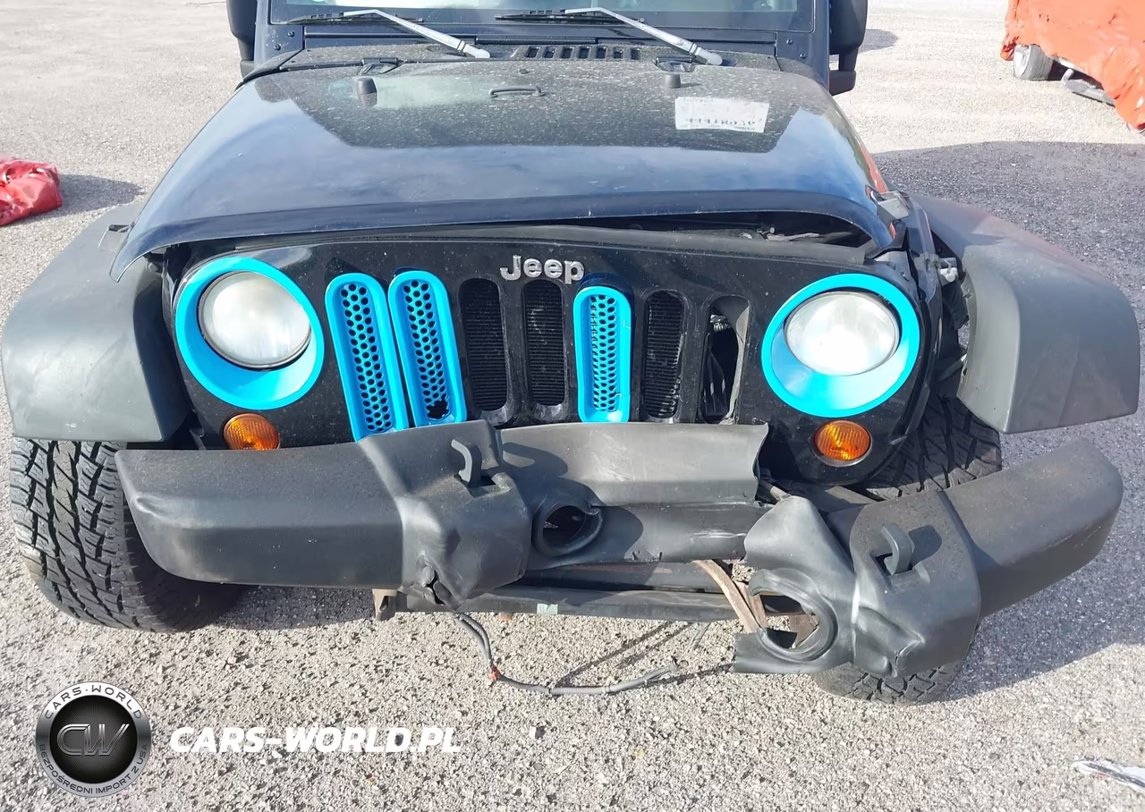 2010 Jeep Wrangler Unlimited Sport VIN:1J4BB3H16AL186607 - 6