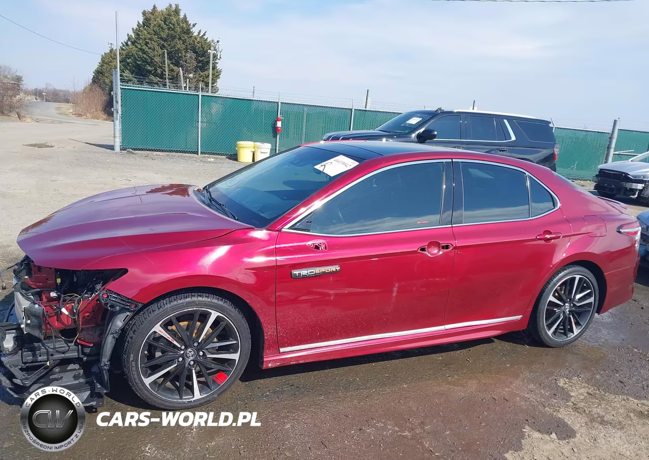 2018 Toyota Camry Xse VIN:4T1B61HK3JU670781 - 15