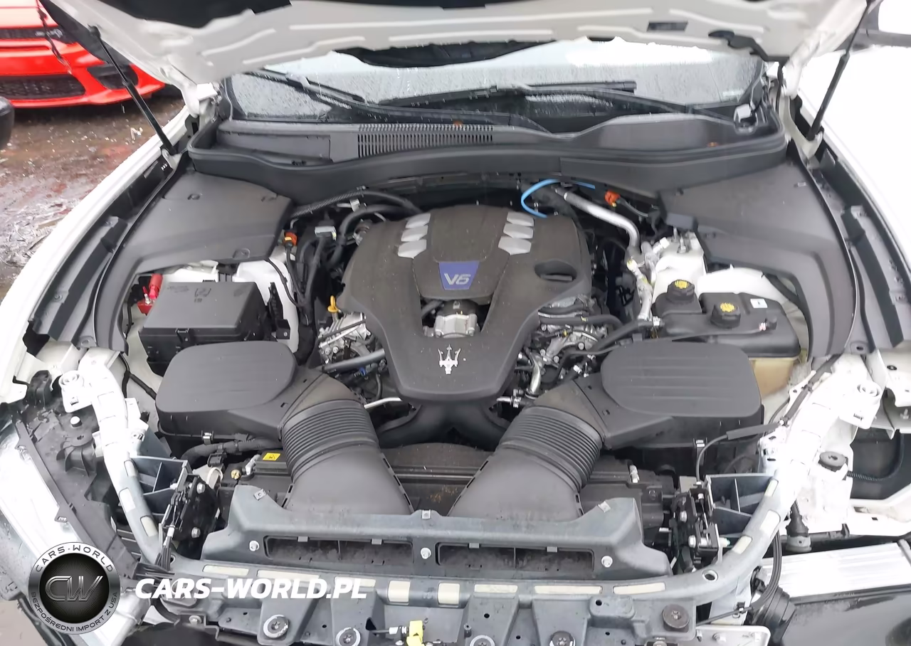 2021 Maserati Levante S VIN:ZN661YUA9MX372103 - 10