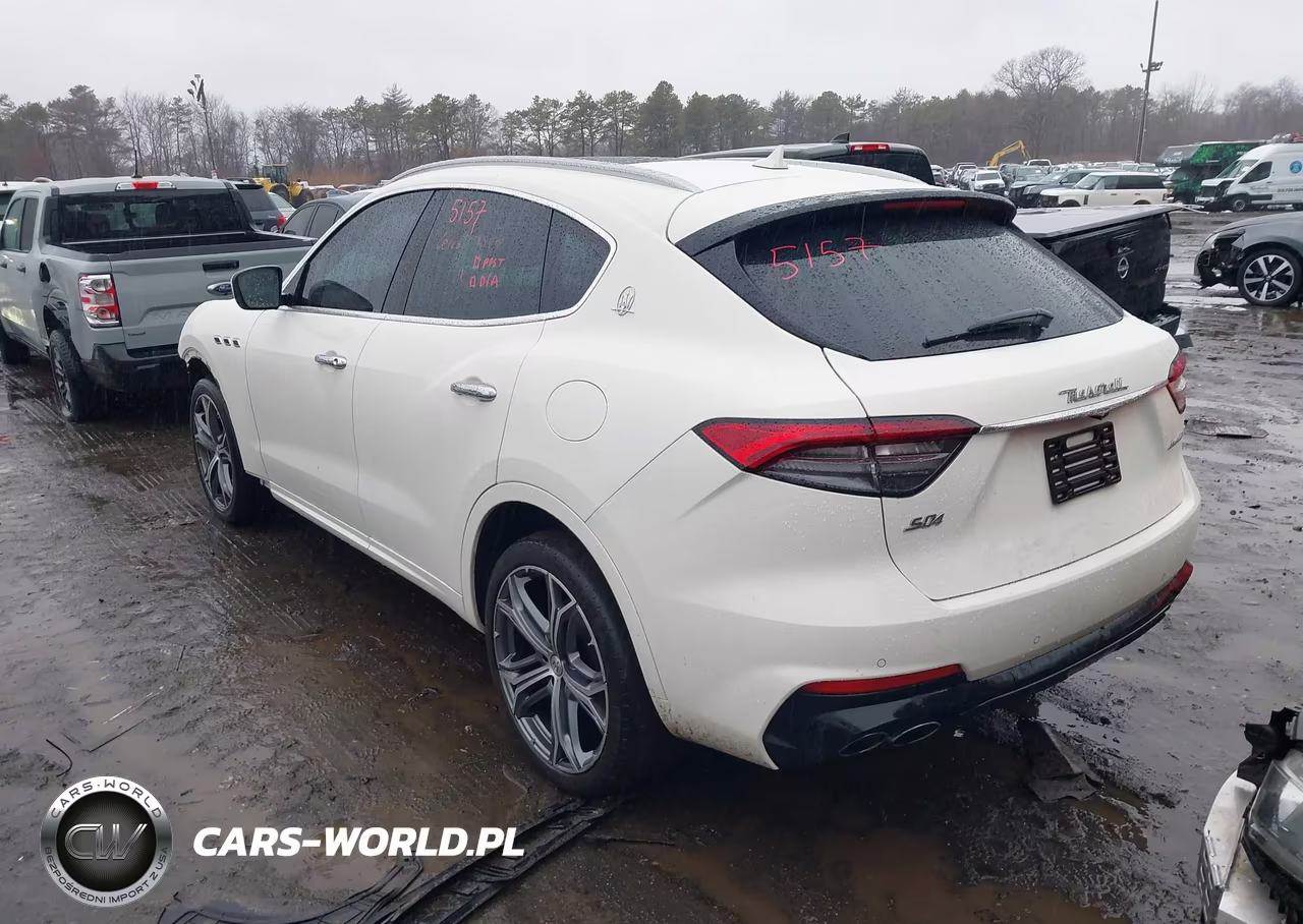 2021 Maserati Levante S VIN:ZN661YUA9MX372103 - 3