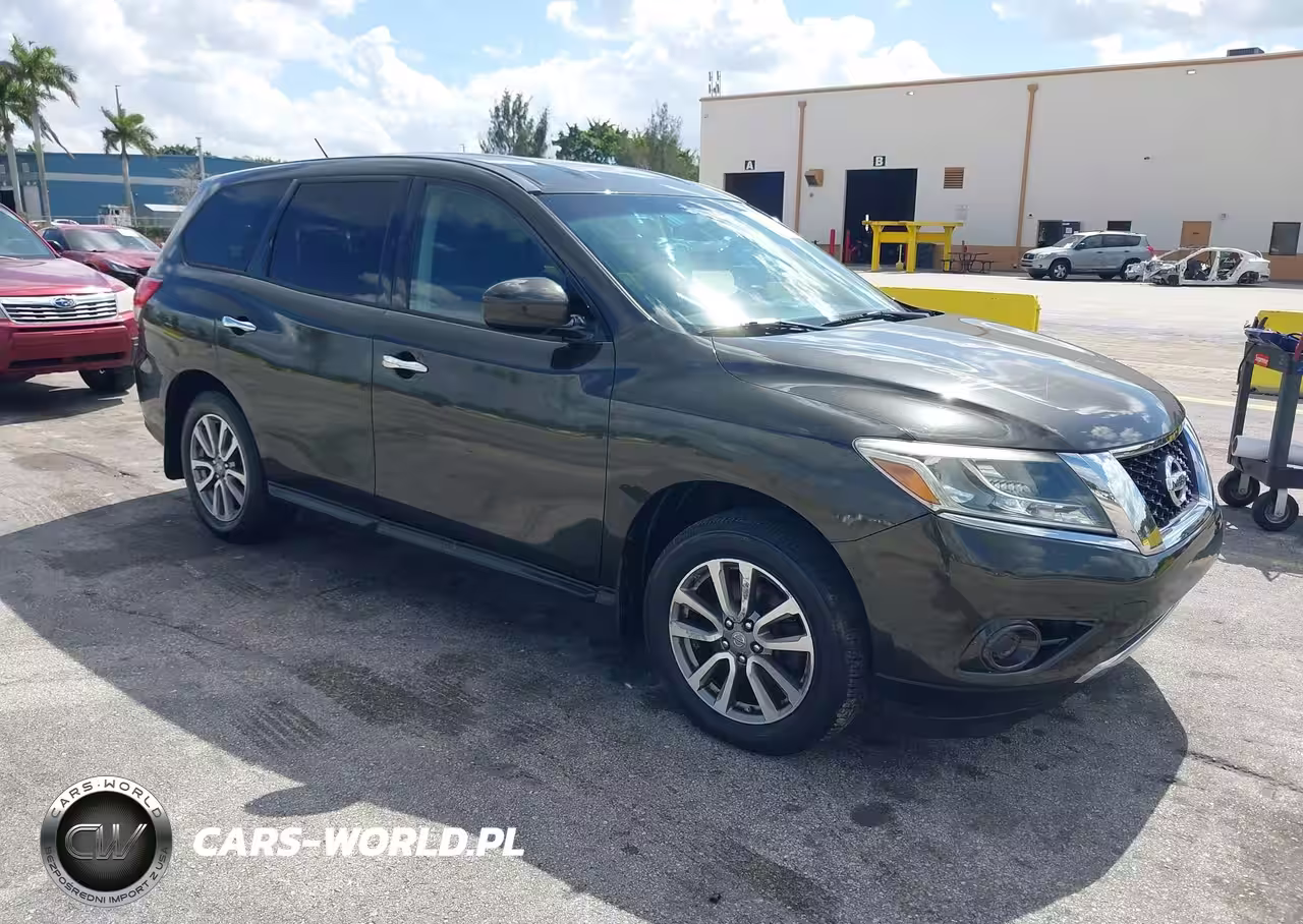 2015 Nissan Pathfinder S