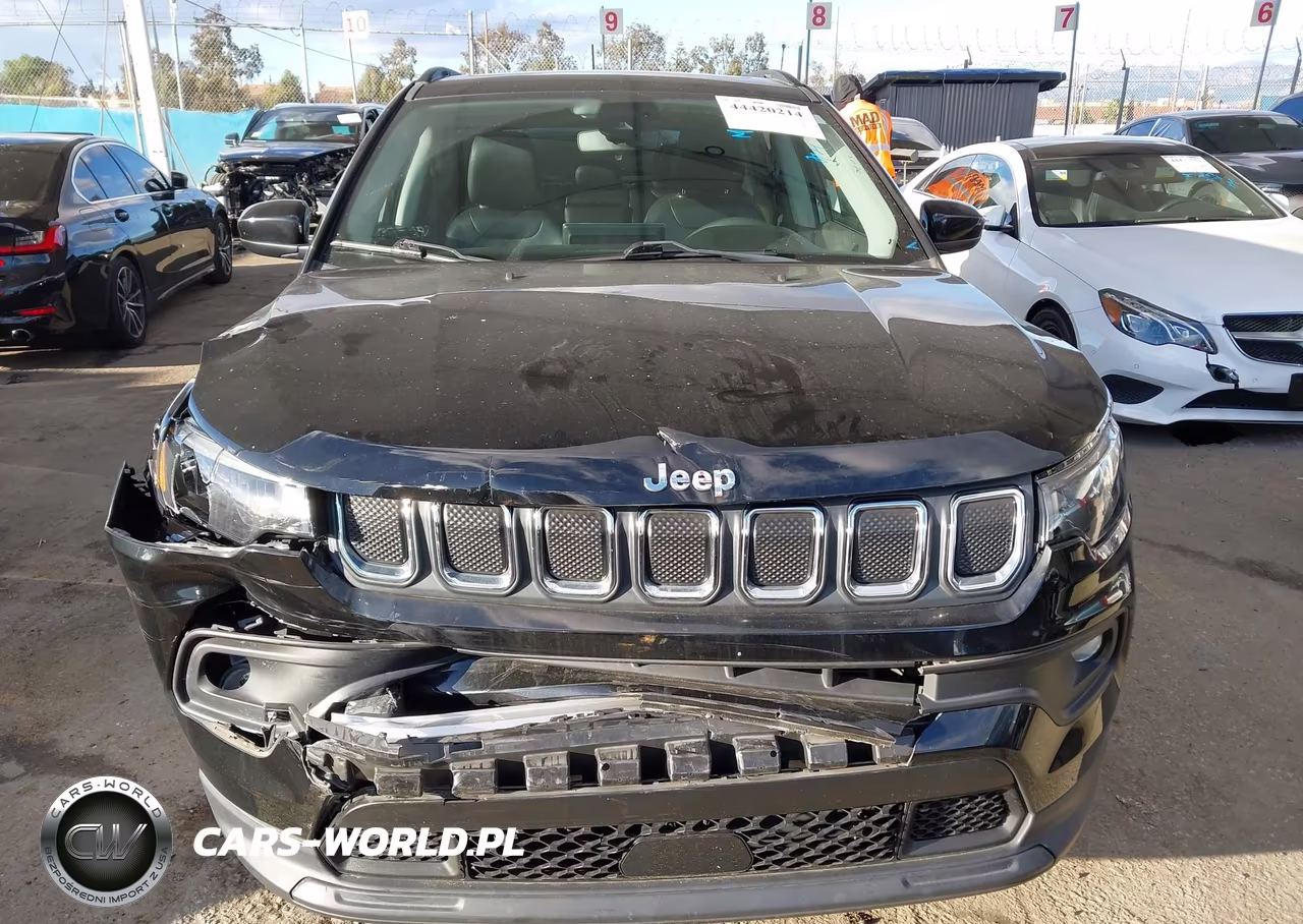 2022 Jeep Compass Latitude Fwd VIN:3C4NJCBB3NT214252 - 12