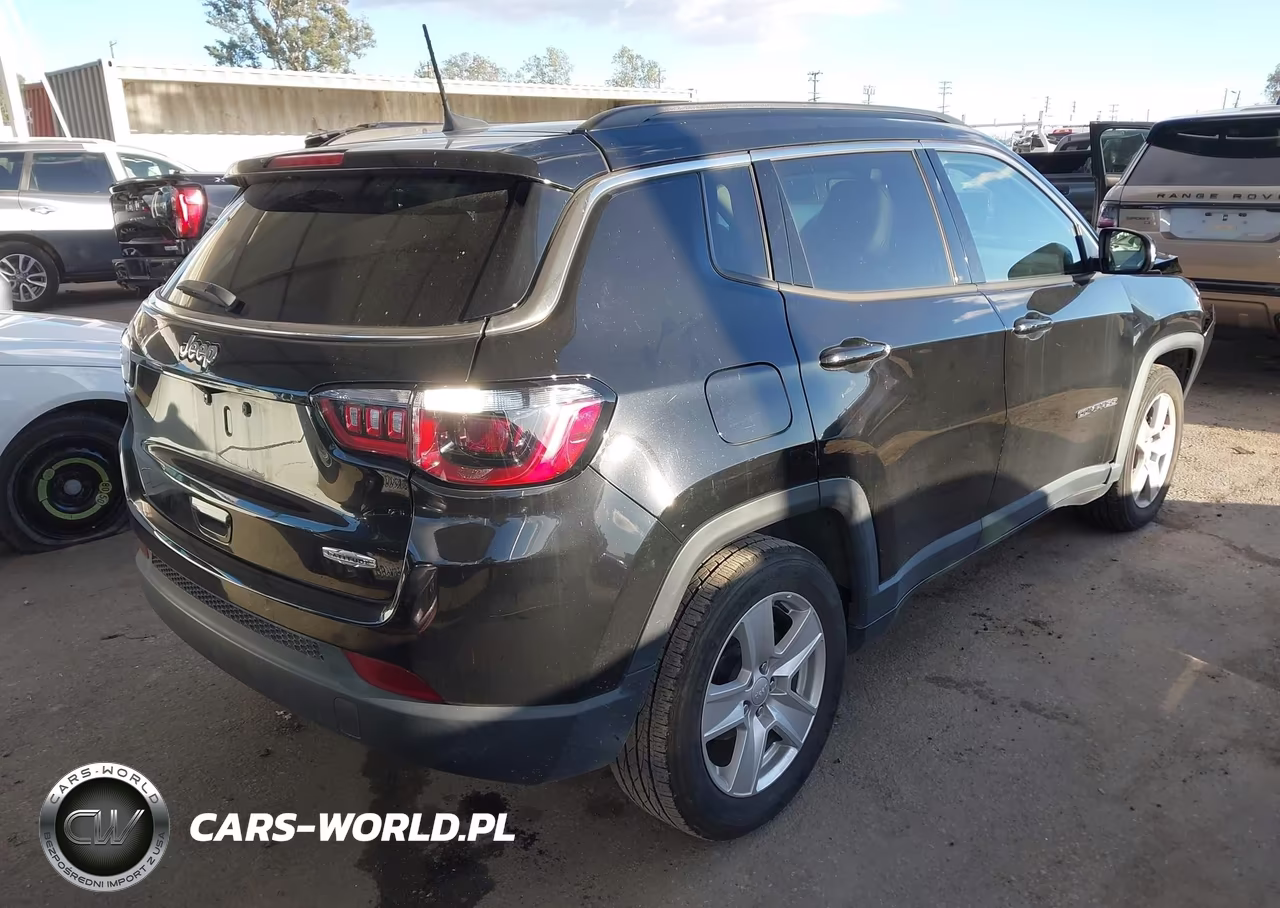 2022 Jeep Compass Latitude Fwd VIN:3C4NJCBB3NT214252 - 4