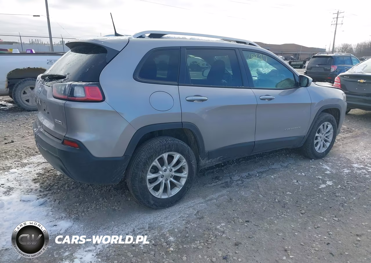 2021 Jeep Cherokee Latitude 4X4 VIN:1C4PJMCB5MD242717 - 4