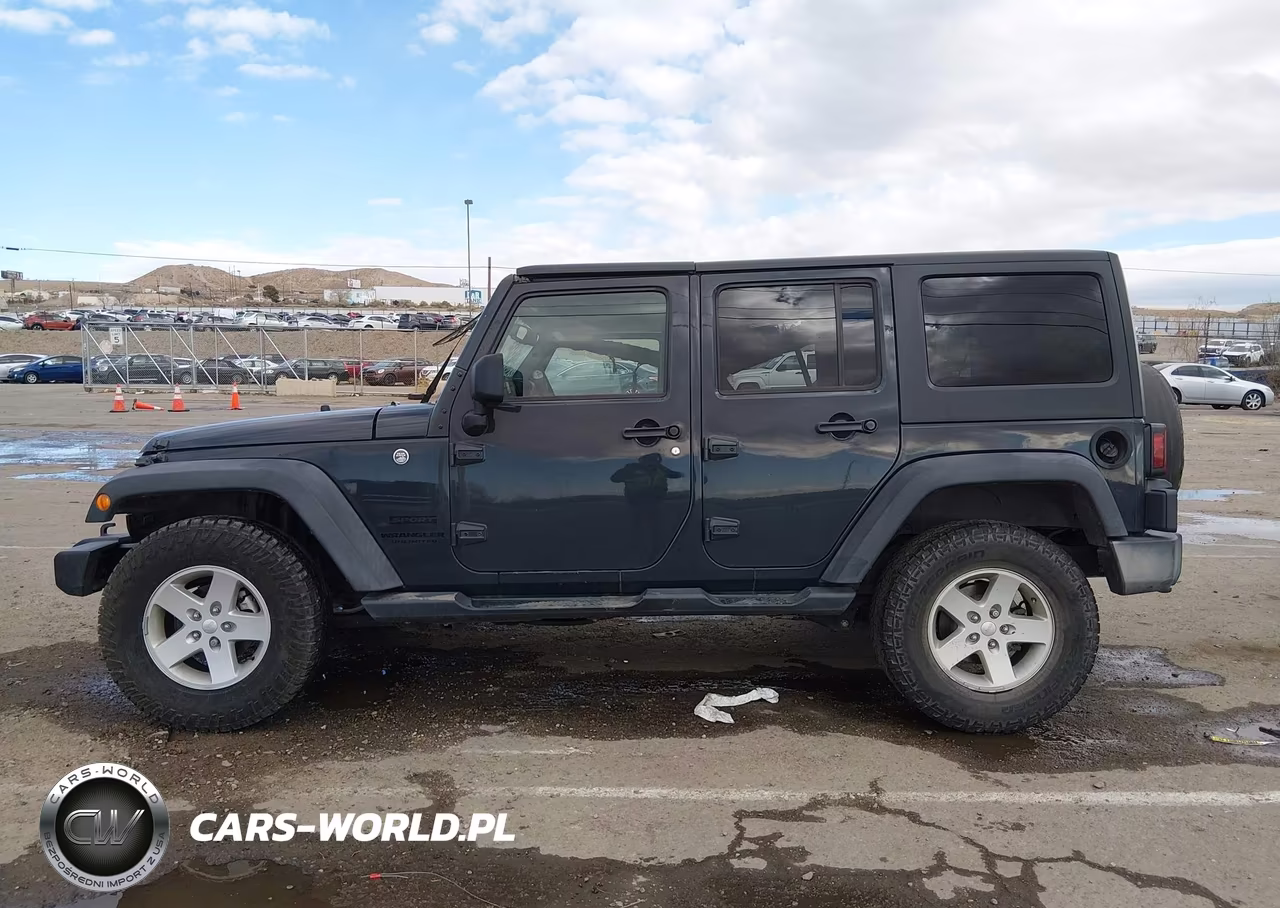 2016 Jeep Wrangler Unlimited Sport VIN:1C4BJWDG8GL341543 - 14