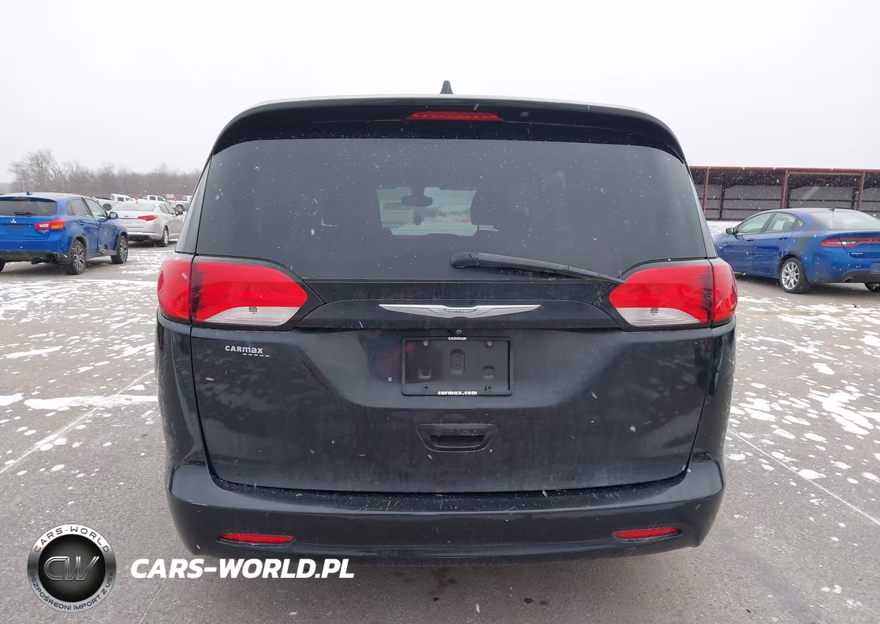 2017 Chrysler Pacifica Touring VIN:2C4RC1DG8HR621094 - 16
