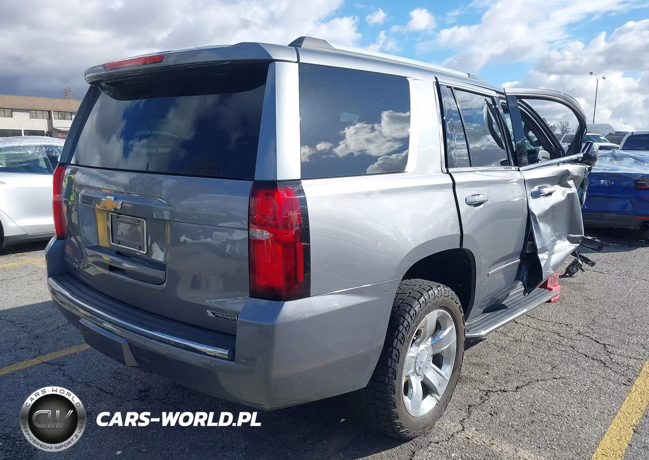2018 Chevrolet Tahoe Premier VIN:1GNSKCKC4JR348593 - 4