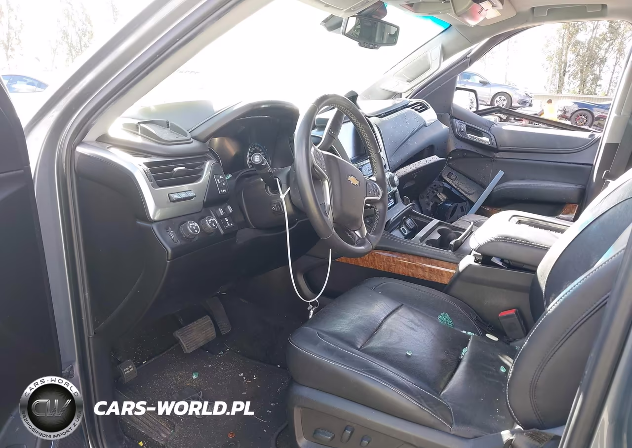 2018 Chevrolet Tahoe Premier VIN:1GNSKCKC4JR348593 - 5