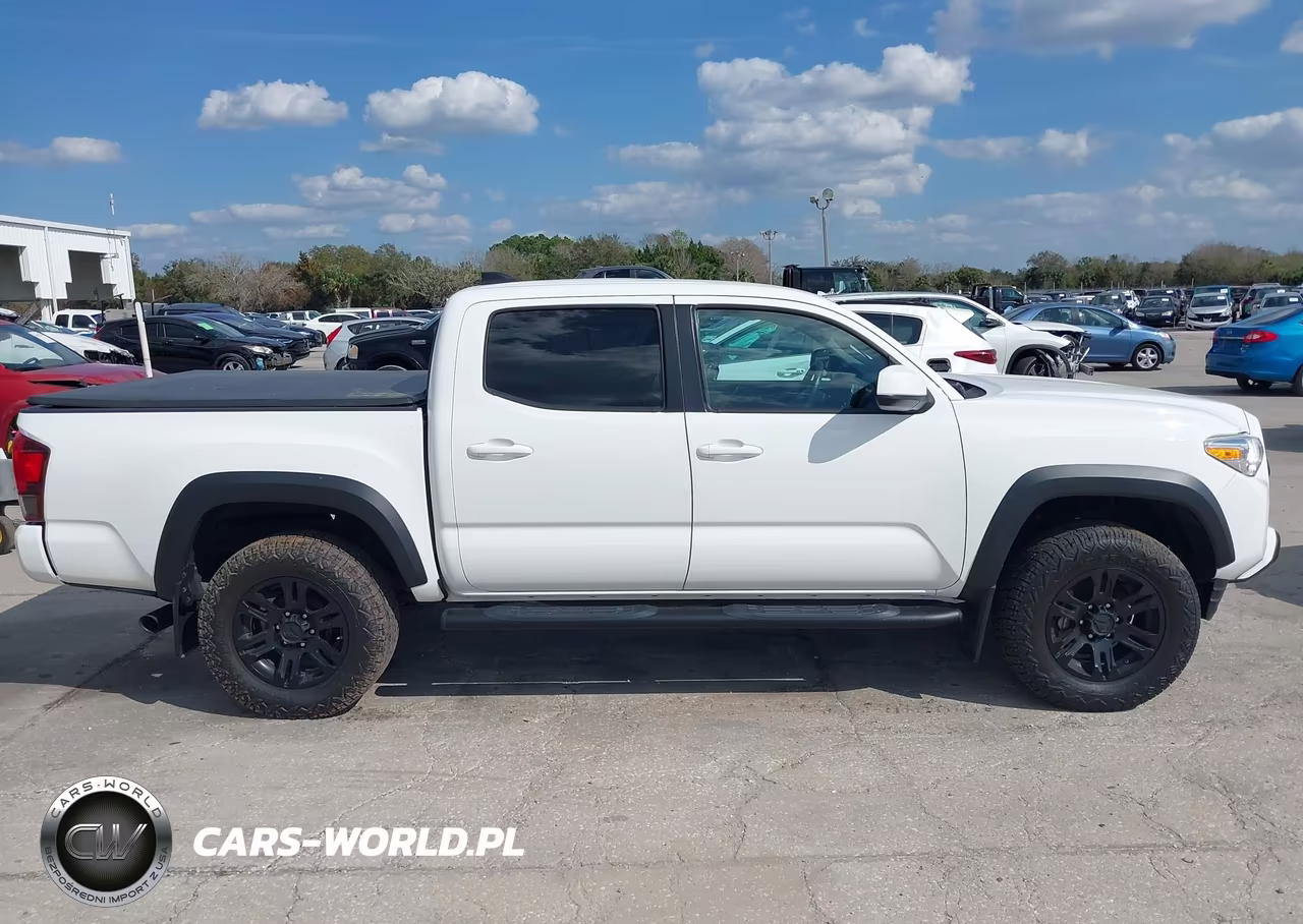 2020 Toyota Tacoma Sr VIN:5TFAX5GN0LX180669 - 13