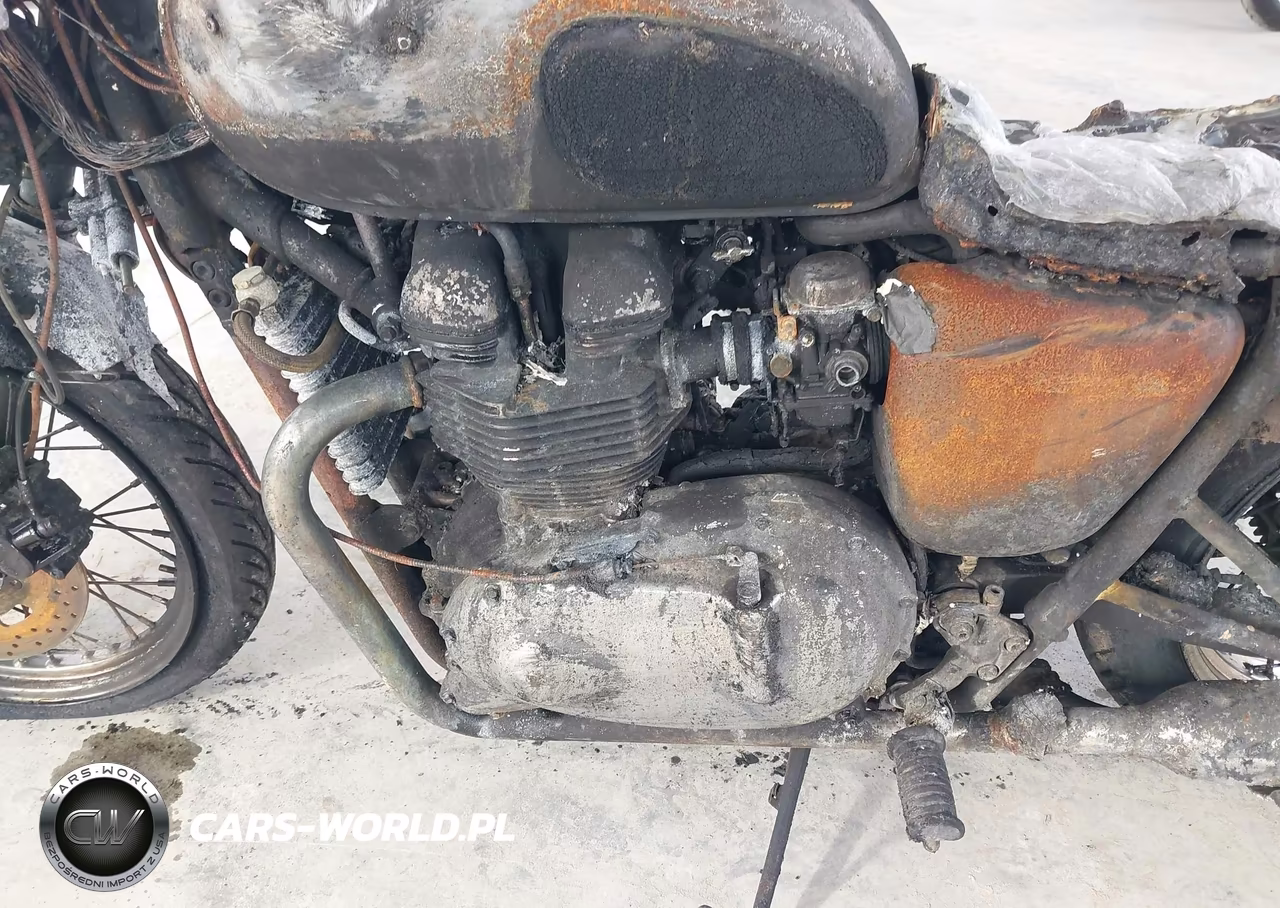 2001 Triumph Motorcycle Bonneville VIN:SMT900HN11J128297 - 9