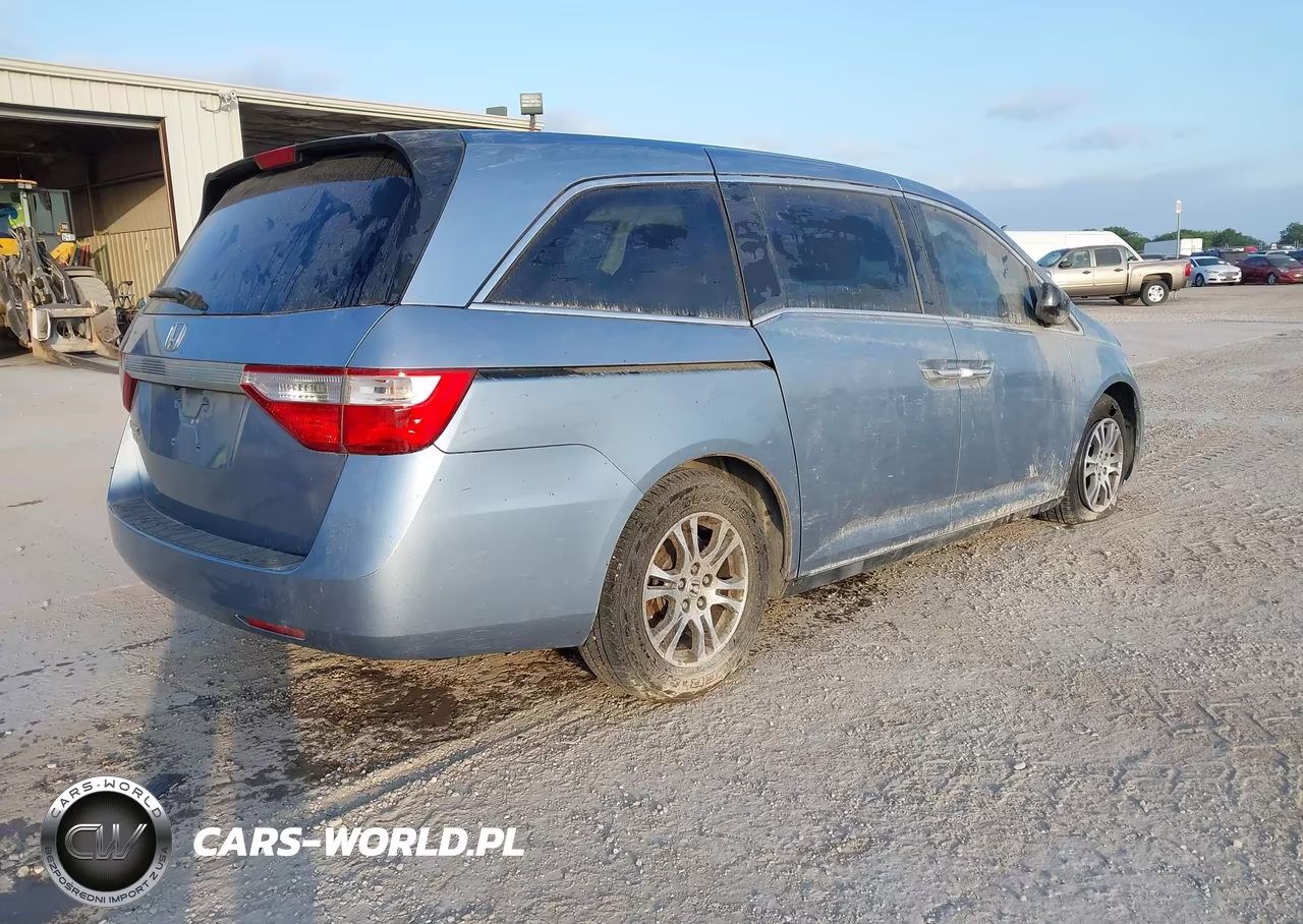 2013 Honda Odyssey Ex-L VIN:5FNRL5H63DB088456 - 4