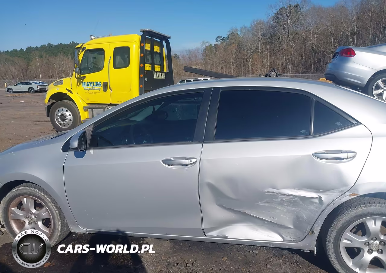 2015 Toyota Corolla L VIN:2T1BURHE0FC365083 - 14