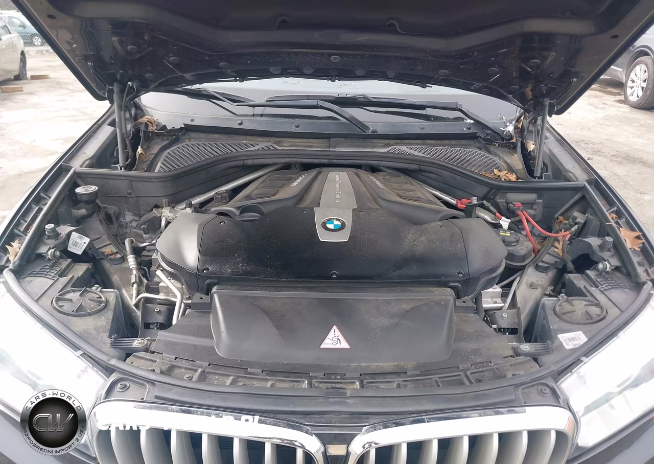 2014 BMW X5 xDrive50I VIN:5UXKR6C51E0J72570 - 10