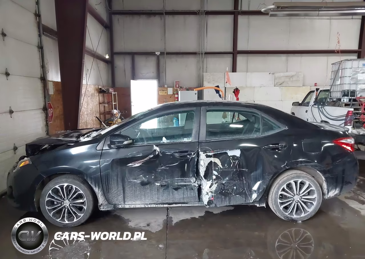 2016 Toyota Corolla S Plus VIN:5YFBURHE4GP530599 - 13