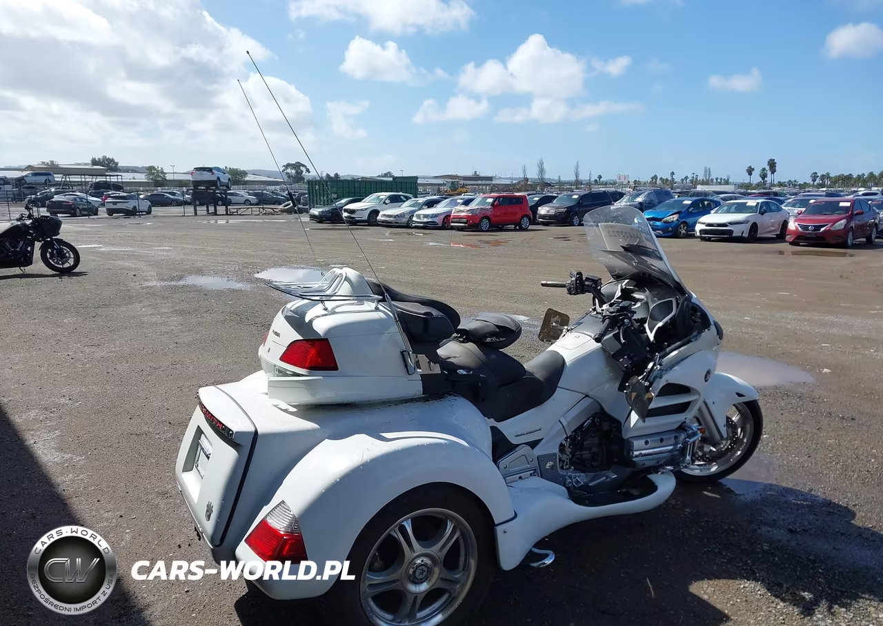 2012 Honda Gl1800 VIN:JH2SC68G6CK003134 - 4
