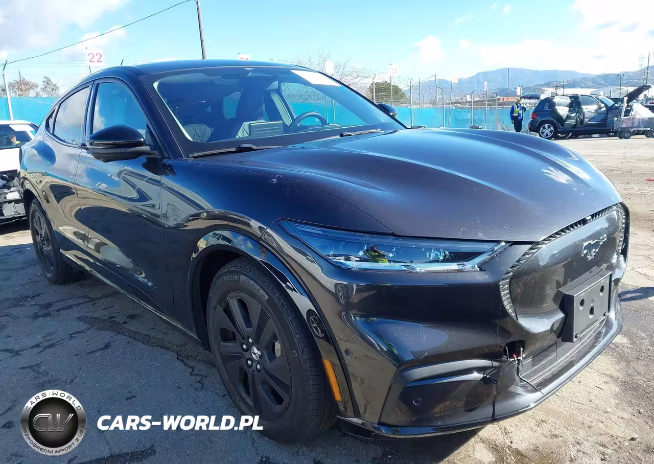 2022 Ford Mustang Mach-E California Route 1
