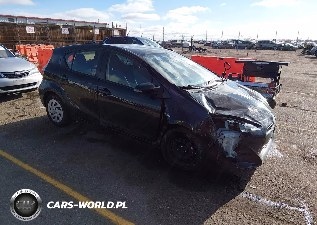 2016 Toyota Prius C Two