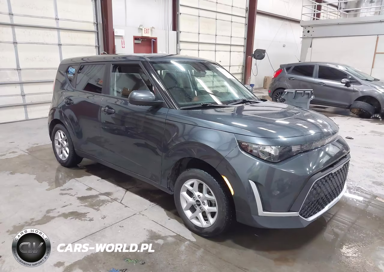 2025 Kia Soul Lx – zdjęcie 1 z 17